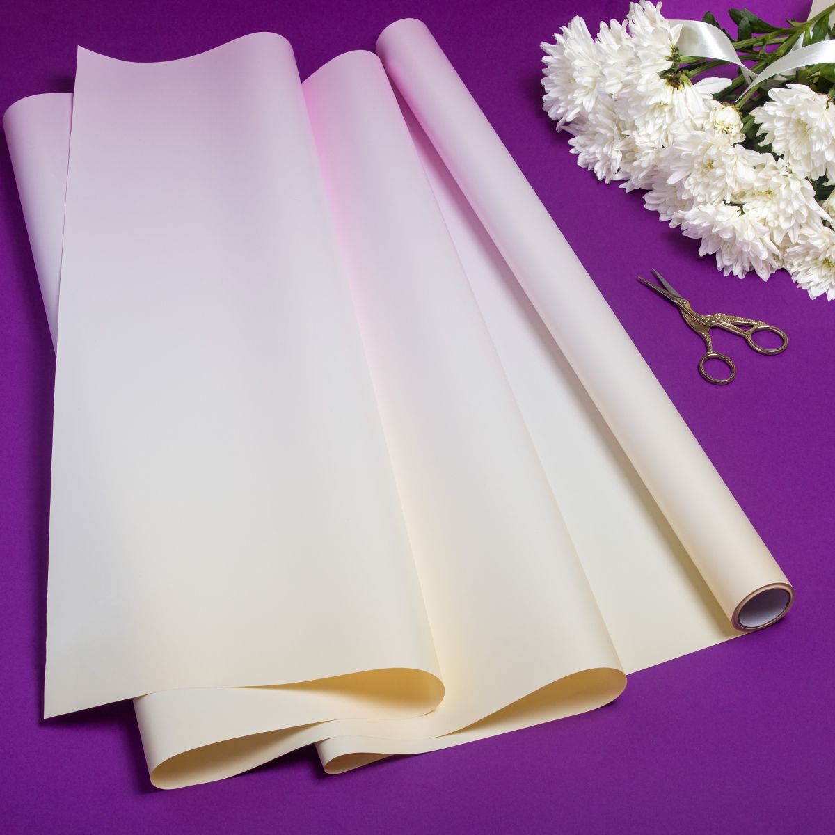 Пленка перламутровая Pastel Diamont silk Gradient, 60см х 7м Бежевый Unison (PPG-4)