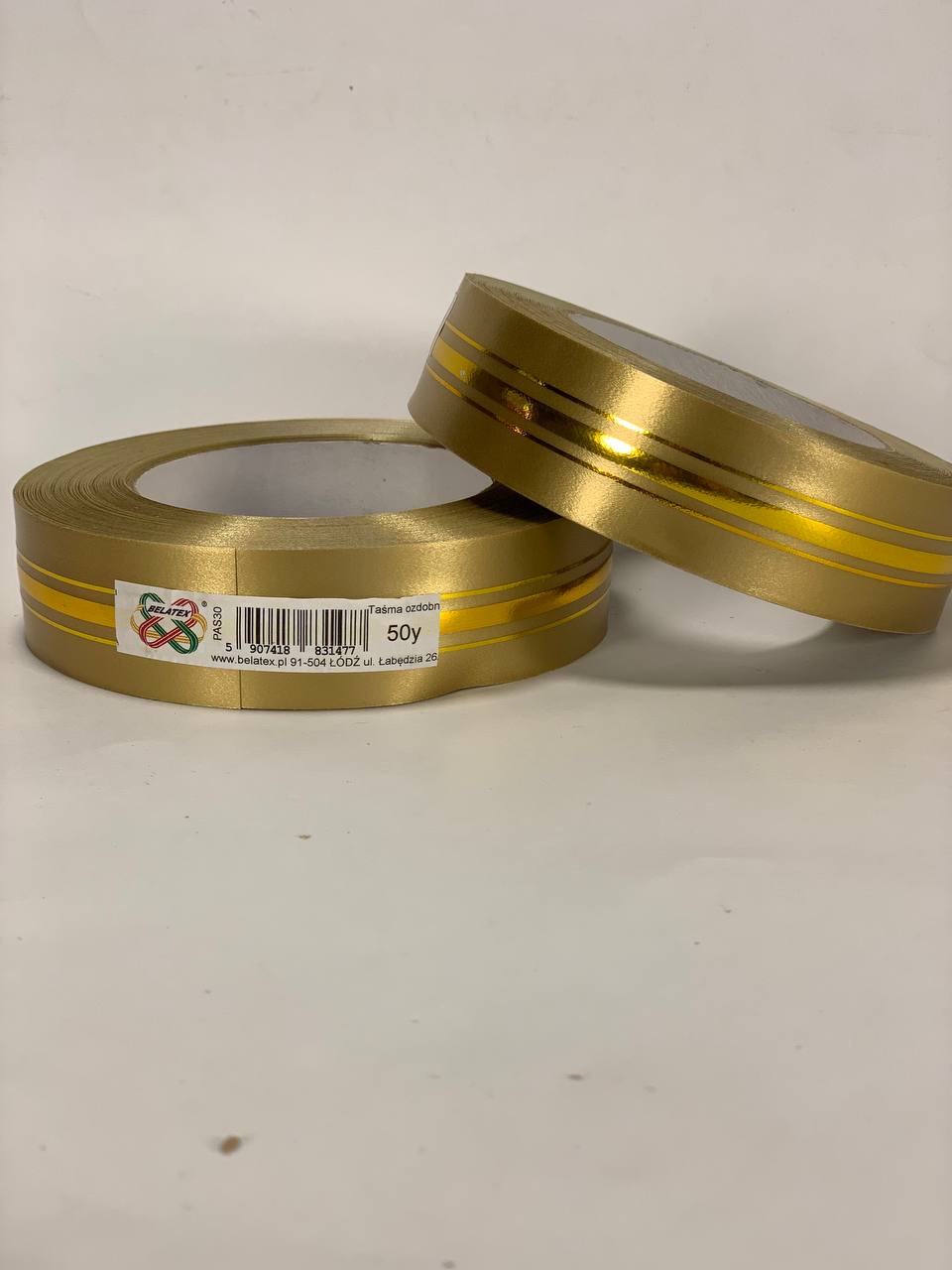 Стрічка пластикова 3см, 50 ярд, золота + 3 золоті смужки, BELATEX (PAS30- gold)