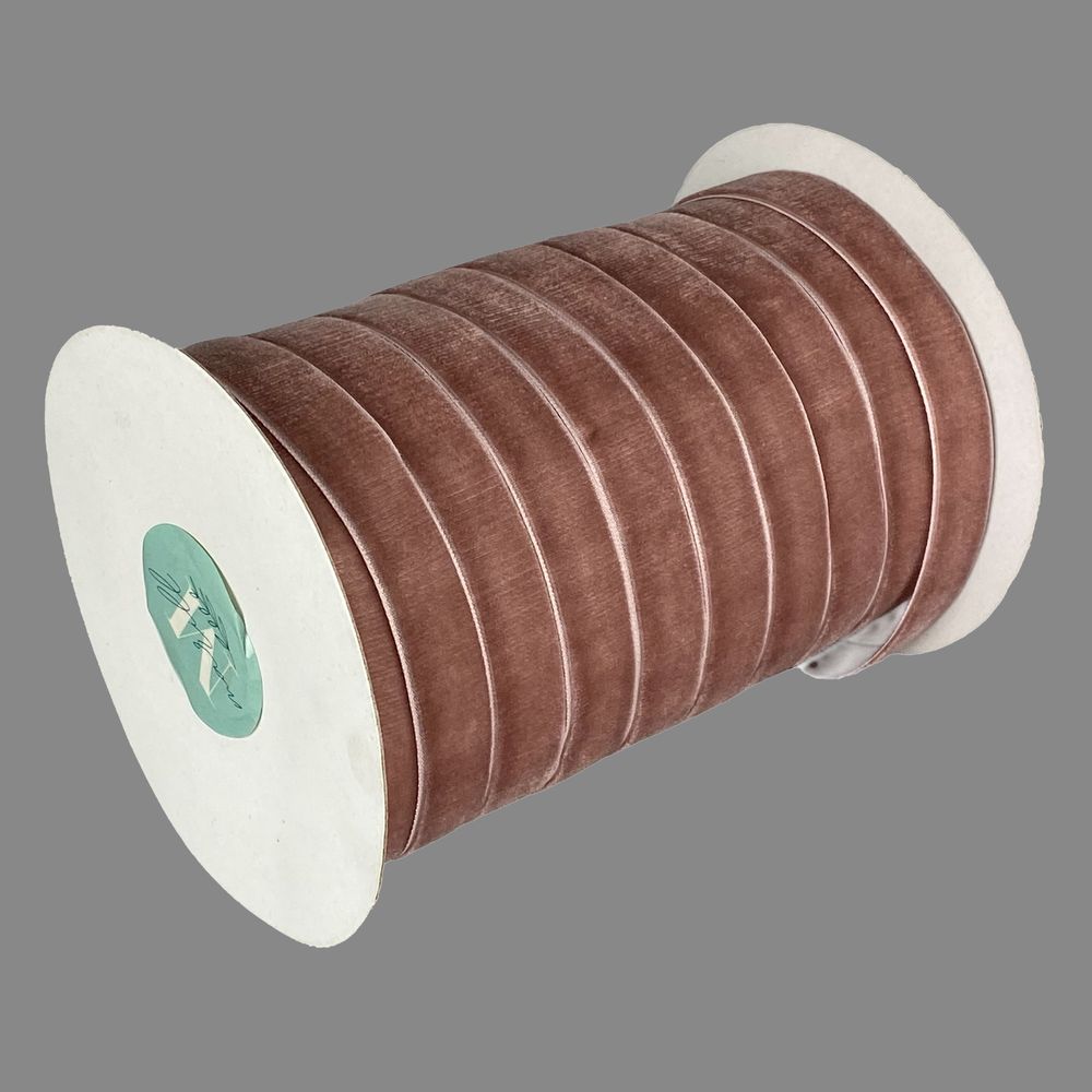 Бархатная лента 1,5 см х 50 ярдов (D00815- milk chocolate)