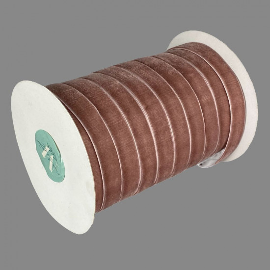 Бархатная лента 1,5 см х 50 ярдов (D00815- milk chocolate)