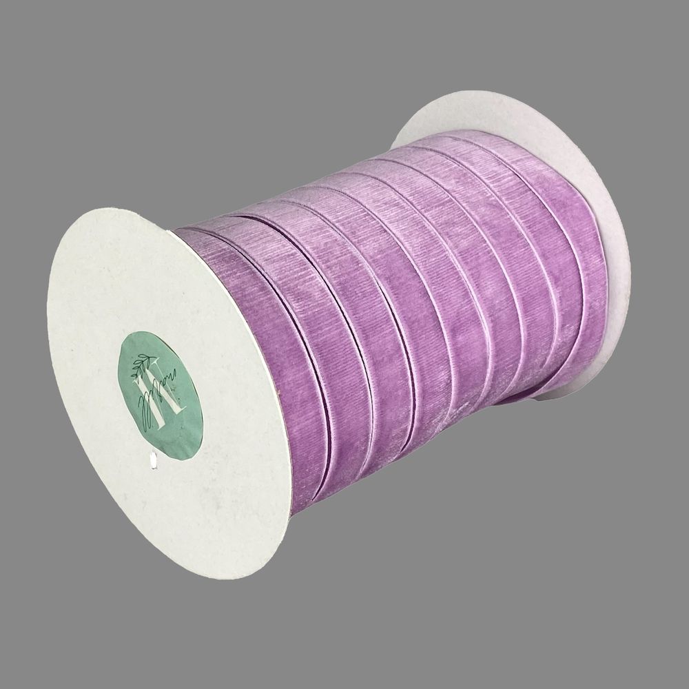 Оксамитова стрічка 1,5 см х 50 ярдів (D00815- 40)