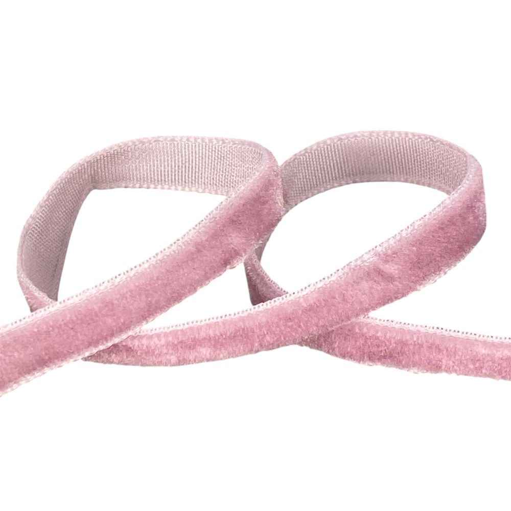Оксамитова стрічка 0,6 см х 50 ярдів (D00806- C 75)