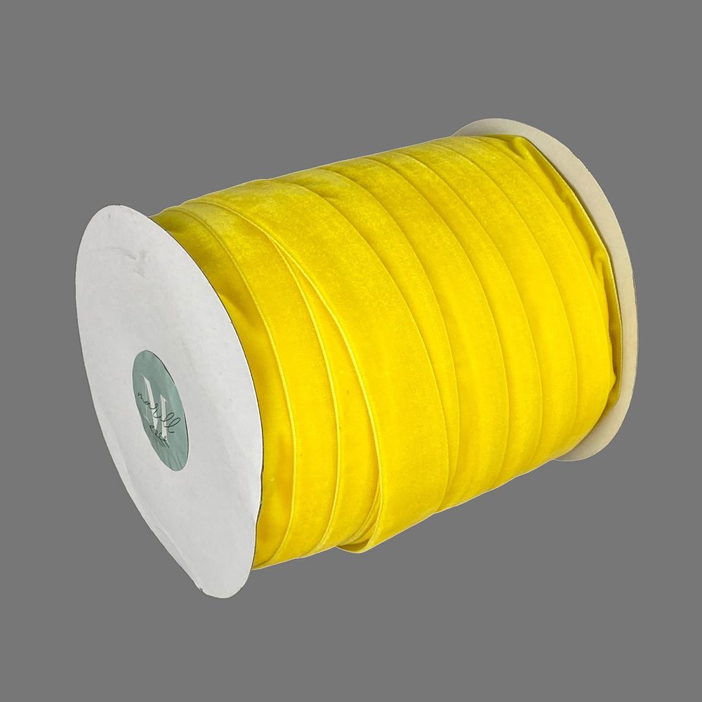 Оксамитова стрічка 2,5 см х 50 ярдів Жовтий Marill (D00825- C 15)