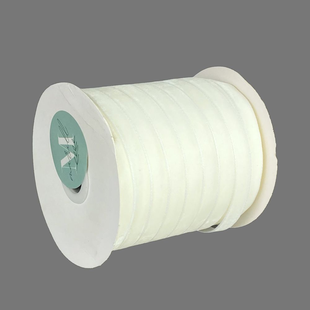 Оксамитова стрічка 1,0 см х 50 ярдів Marill (D00810- C 02)