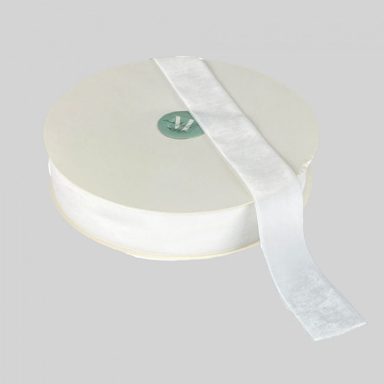 Бархатная лента 4 см (±5мм) х 30 ярдов Белый Marill (D00840- white)