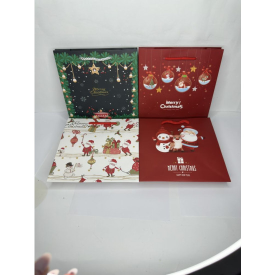 Пакет подарунковий  новорічний, 4 дизайни, 210g , 14 х 15 х 7 см (141507 Merry Christmas-1)