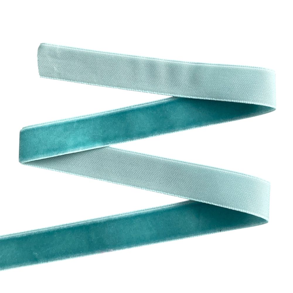 Оксамитова стрічка  1,5 см х 50 ярдів Marill (D00815- 31)