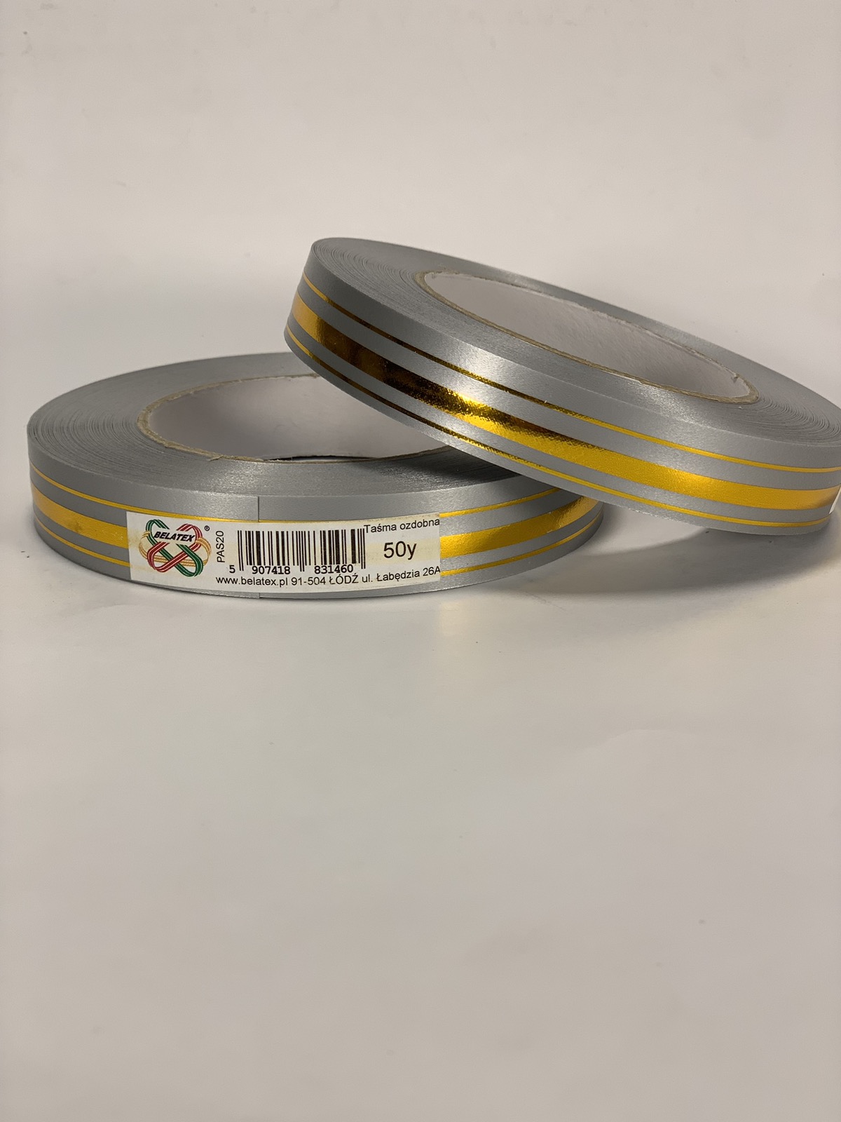 Стрічка пластикова 2см, 50 ярд,  срібна 3 золоті  смужки, BELATEX Срібний Unison (PAS20 -silver gold)