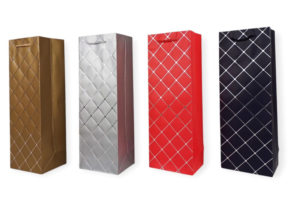 Пакет подарунковий  під пляшку "Fashion" 12 х 35 х 9см, 210г/м2, 4 дизайни (124955-35)