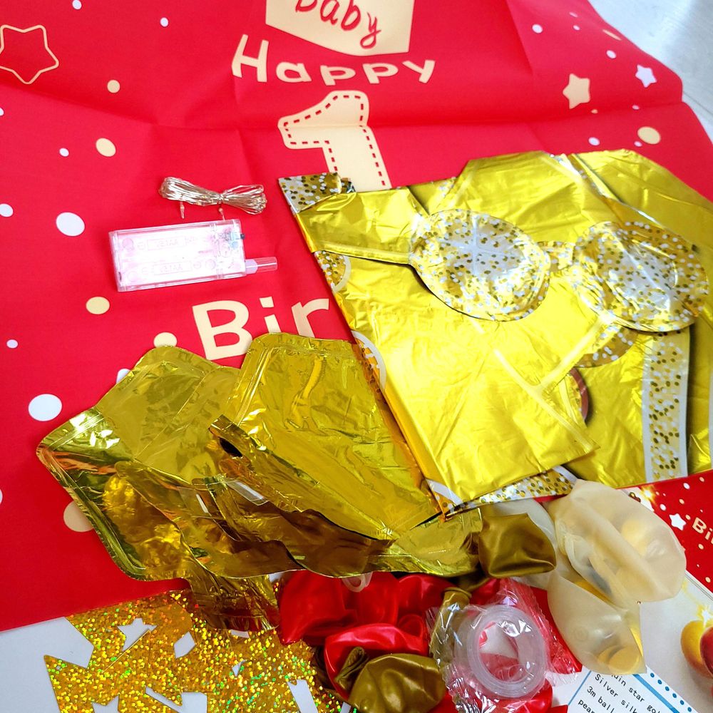 Фотозона с воздушных шаров "Happy birthday Baby - 1", золото с красным Разноцветный Unison (T-8630)