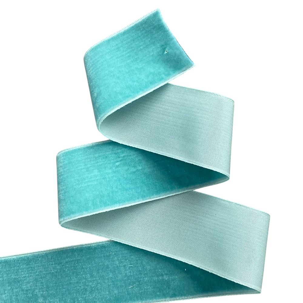 Бархатная лента  4 см (±5мм) х 30 ярдов Marill (D00840-   31)