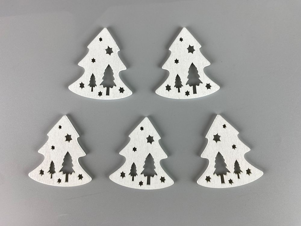 Дерев'яна ялинка з зірками і ялинами 5 х 6см, біла, 5шт (TK-032)