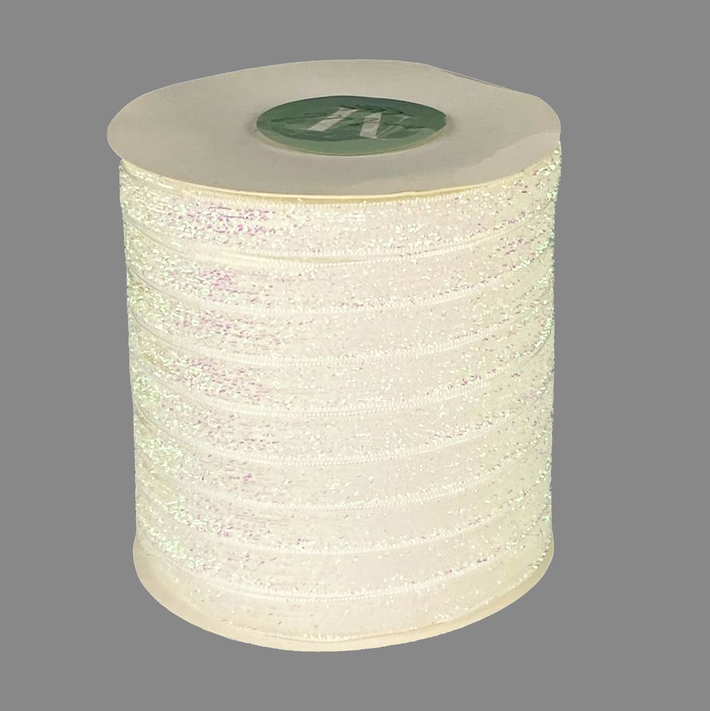 Бархатная лента с люрексом 1,0 см х 50 ярдов Белый Marill (D00710- 28)
