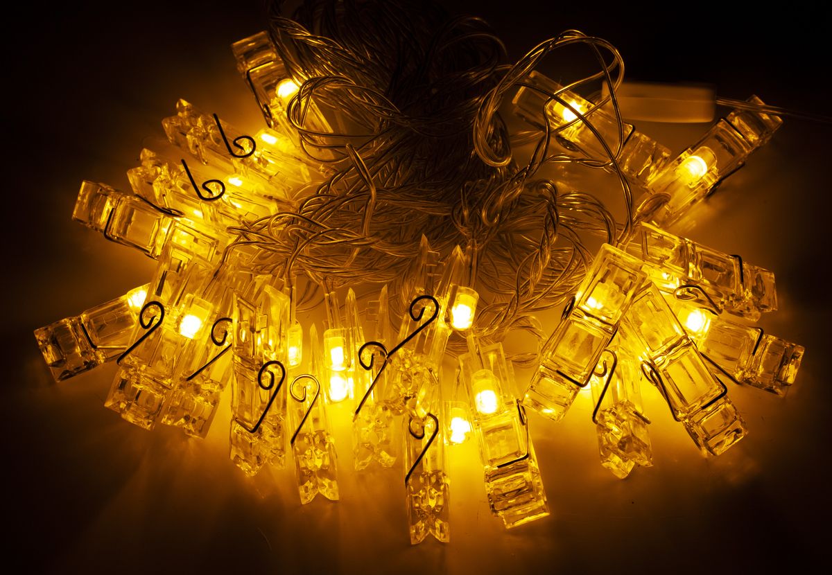 Фігурки  20 LED, "ПРИЩІПКИ", 7м+ перехідник,  теплий білий (1698-105)