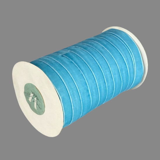 Оксамитова стрічка  1,5 см х 50, 30 ярдів Блакитний Marill (D00815- С  61)