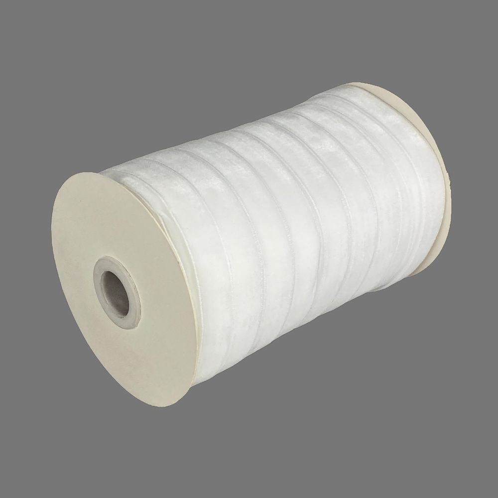 Оксамитова стрічка  1,5 см х 50 ярдів Білий Marill (D00815- С  01)