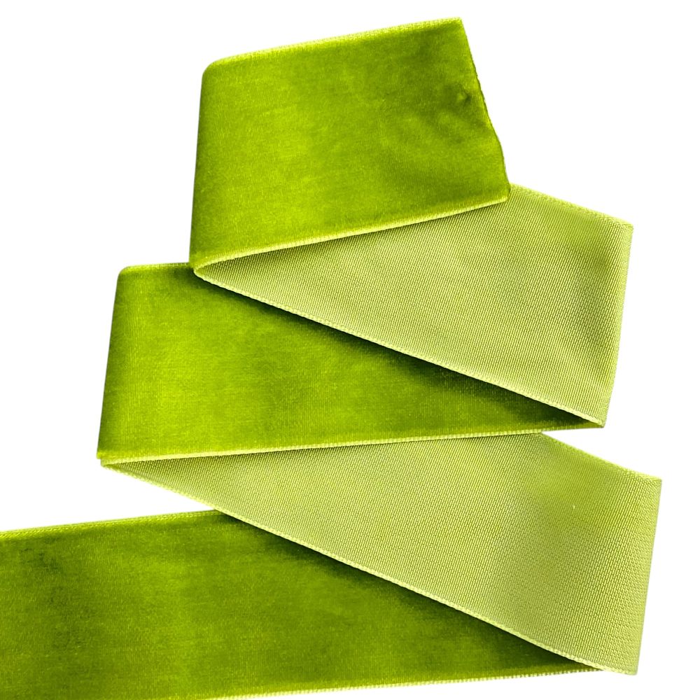 Оксамитова стрічка  4 см (±5мм) х 30 ярдів Зелений Marill (D00840- C 26)