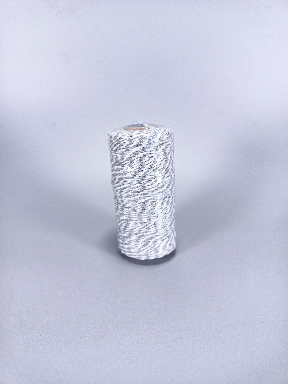 Бечевка декоративная 2мм х 100м 80г Серый Unison (D02901 -gray white)