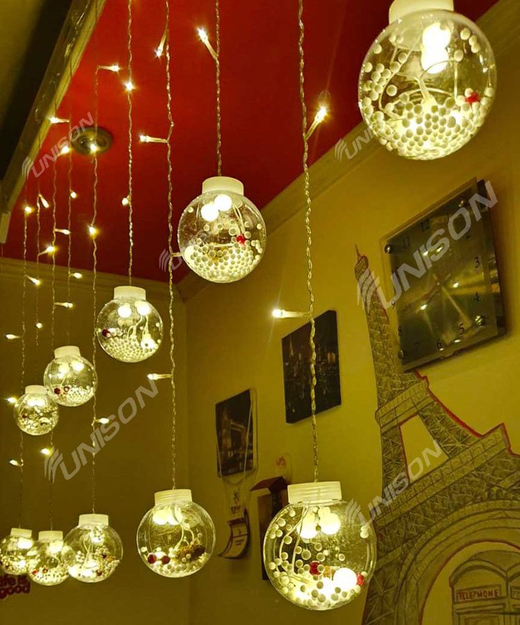 Штора шарики с шишками 12шт, 2,5м * 0,8м. белый теплый (1848-08)