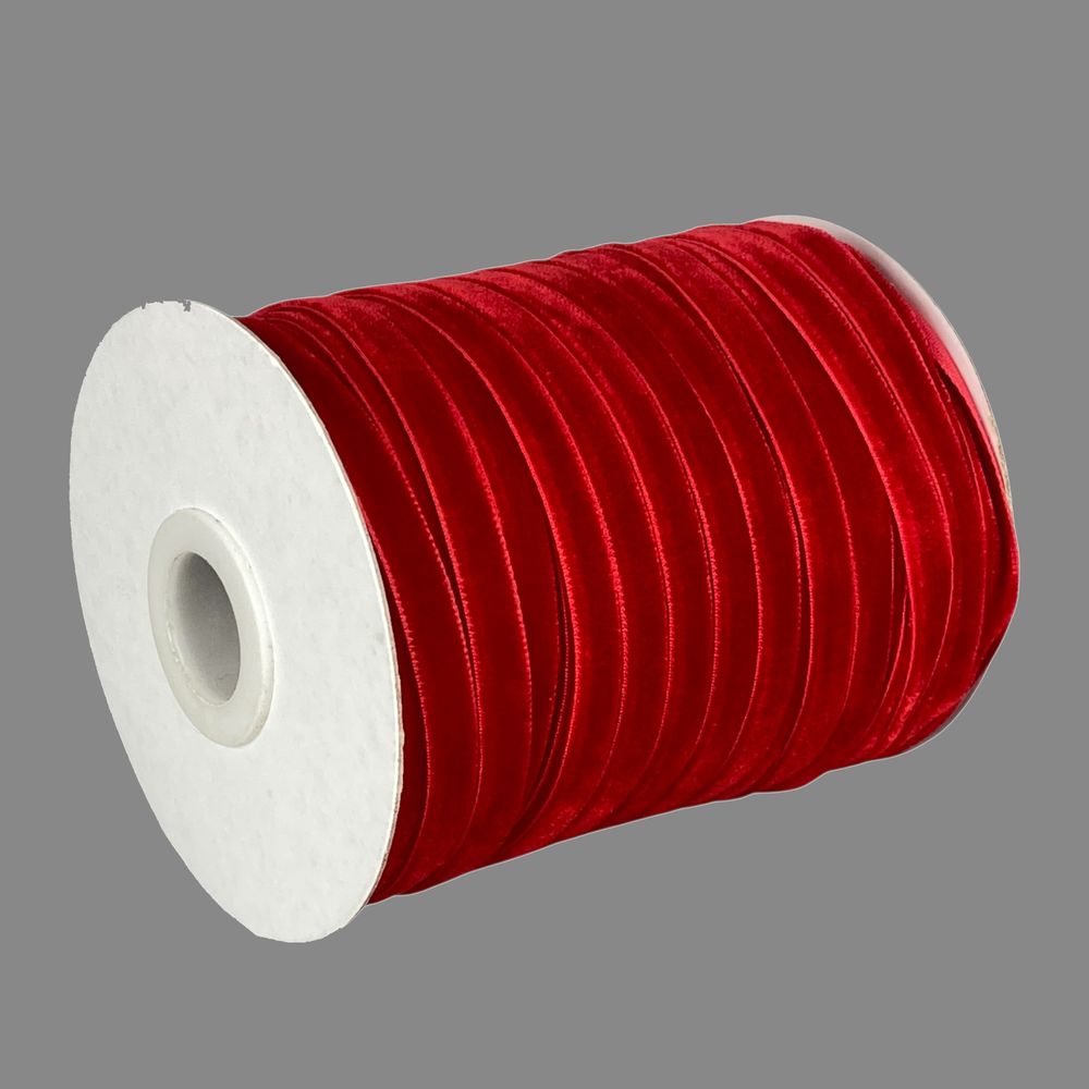 Оксамитова стрічка  0,6 см х 50 ярдів Червоний Marill (D00806- C 23)