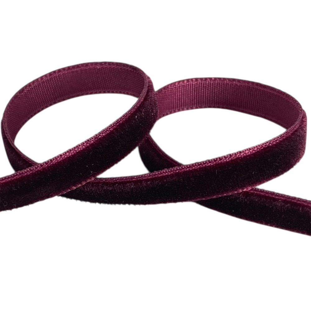 Оксамитова стрічка  0,6 см х  50 ярдів Marill (D00806- C 84)