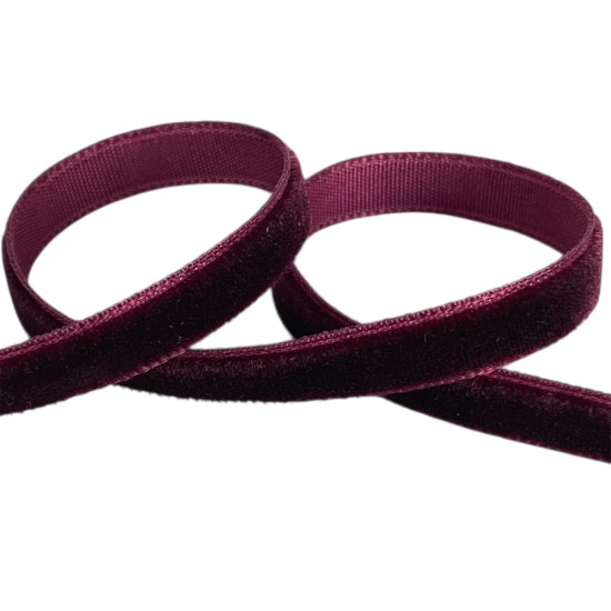 Оксамитова стрічка  0,6 см х  50 ярдів Marill (D00806- C 84)