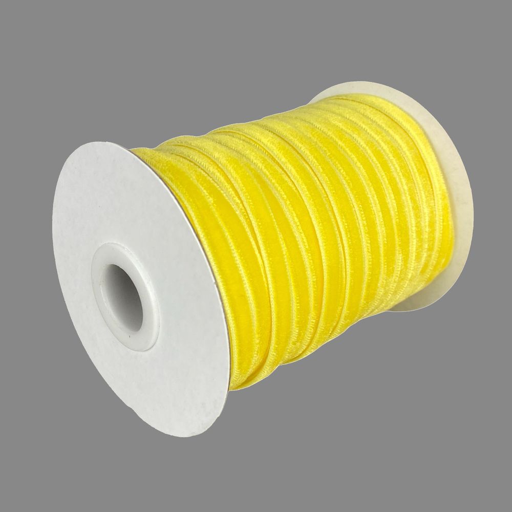 Оксамитова стрічка  0,6 см х 50 ярдів Жовтий Marill (D00806-   15)