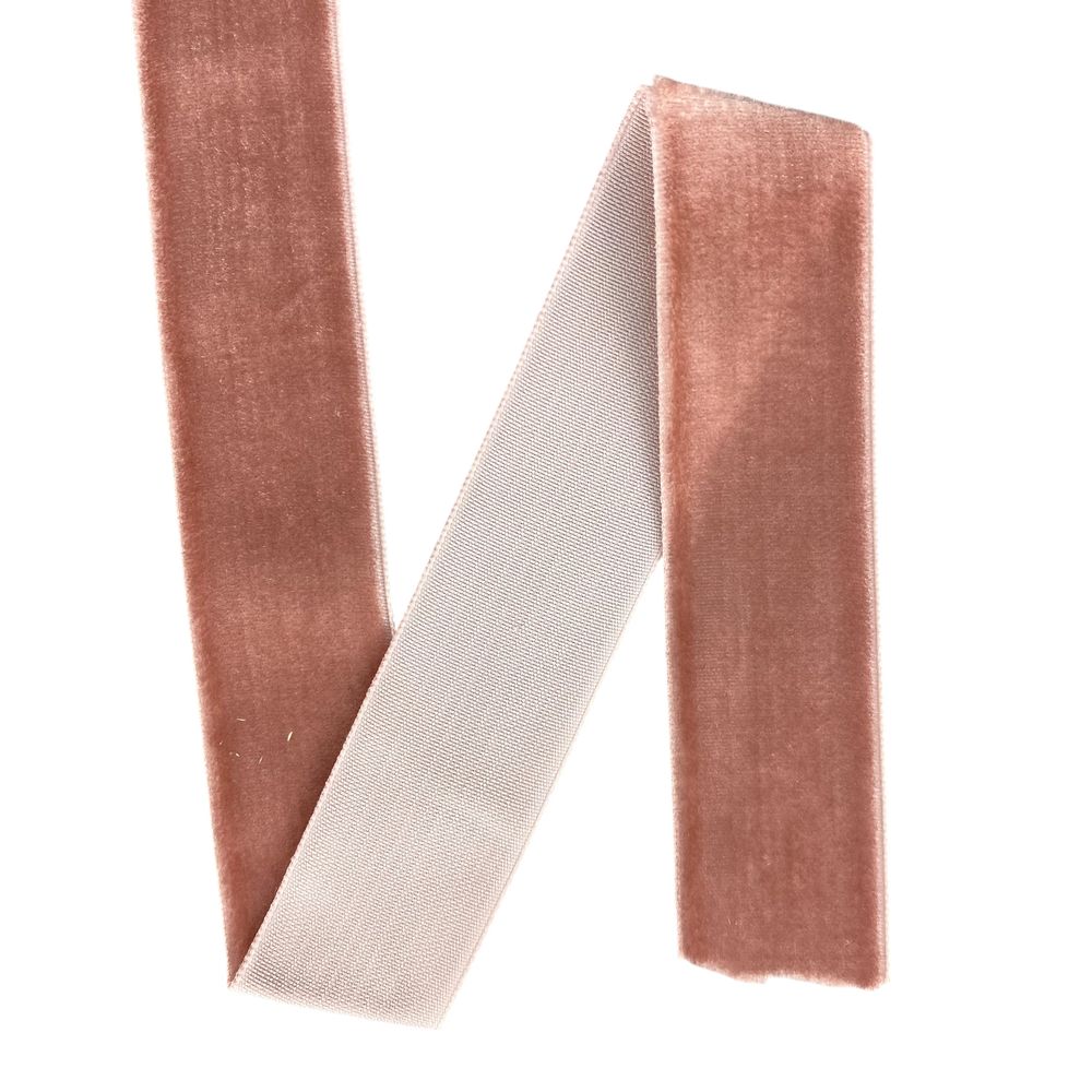 Оксамитова стрічка  2,5 см , х 30 ярдів Marill (D00825- Powder)