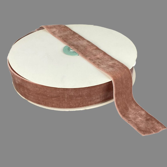 Бархатная лента  4 см (±5мм) х 30 ярдов Marill (D00840- Powder)