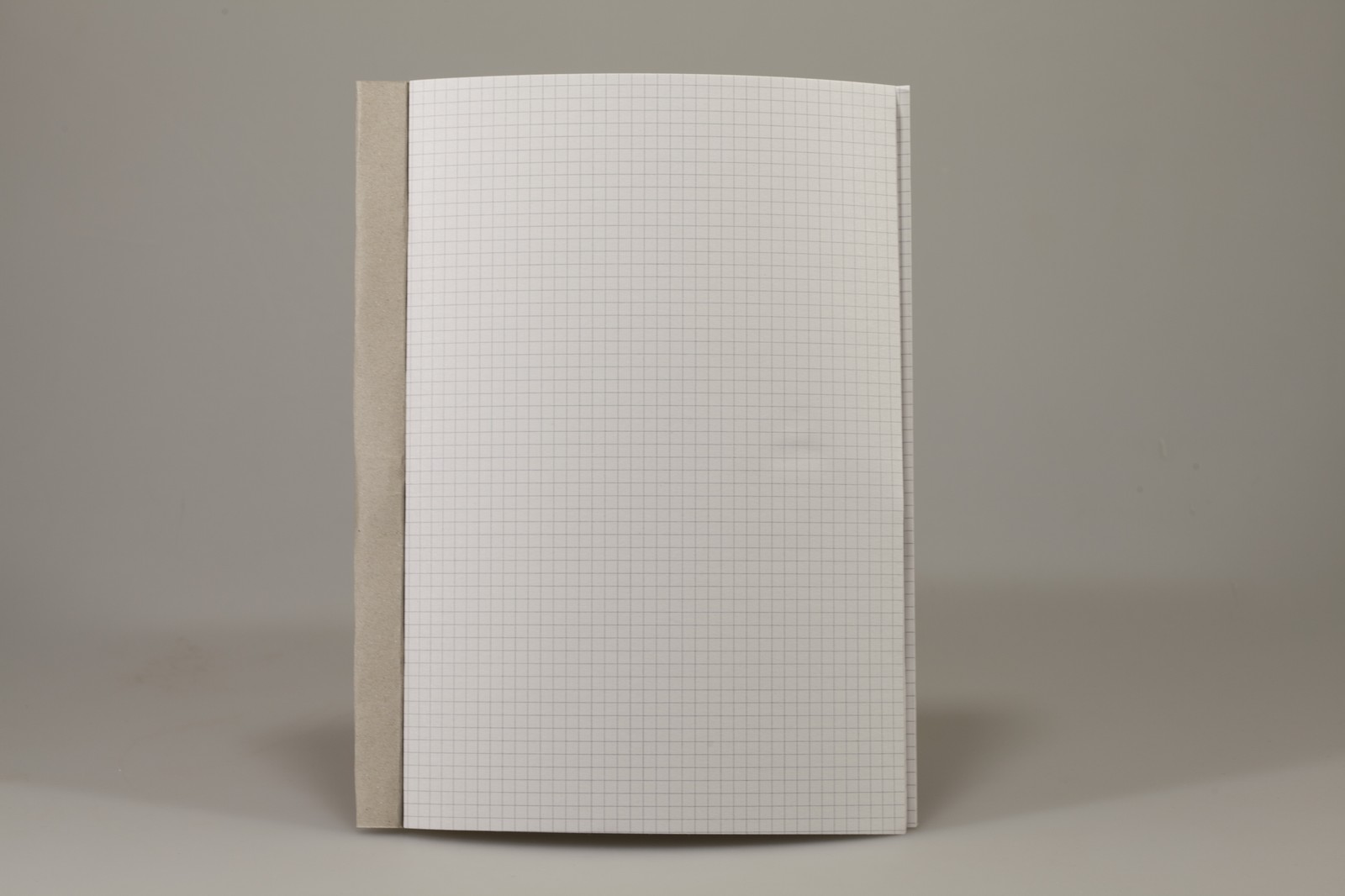 Книга канцелярская 96 листов А4 скоба клетка Ofort (KH4496К)