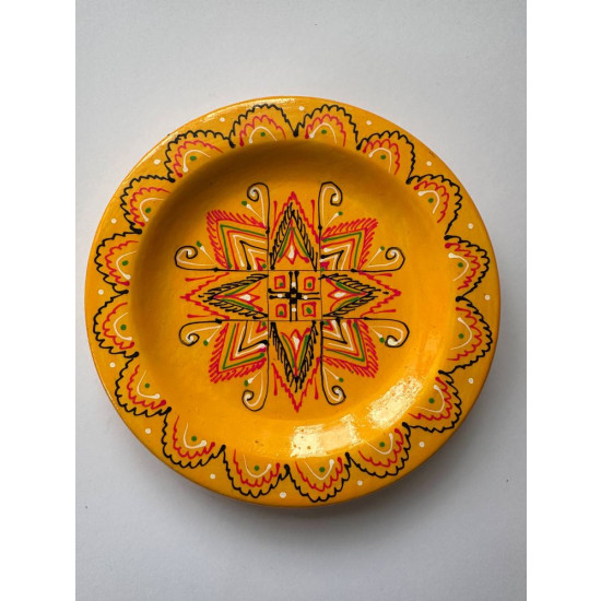 Набір декоративних дерев'яних писанок на тарілці з традиційним орнаментом Жовтий Unison (L-001  yellow-hot)