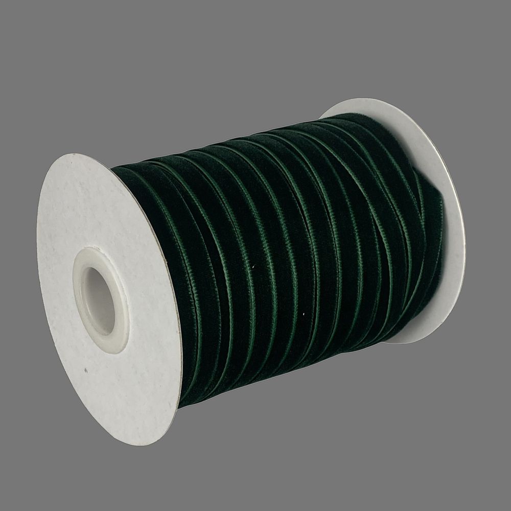 Оксамитова стрічка  0,6 см х 50 ярдів Зелений Marill (D00806- C 59)