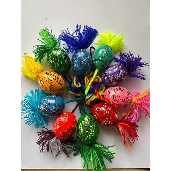 Декоративна дерев'яна писанка підвісна з китицями, 4см Різнокольоровий Unison (L00002)