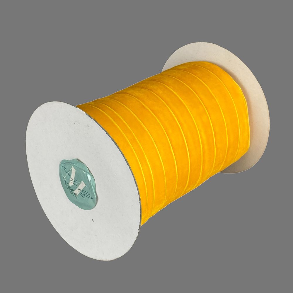 Оксамитова стрічка  1,5 см х 50 ярдів Жовтий Marill (D00815- С  13)