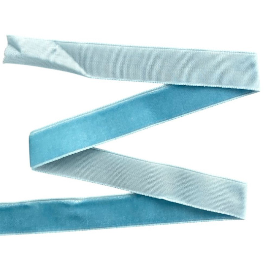 Бархатная лента  1,5 см х 50 ярдов Голубой Marill (D00815- С  61)