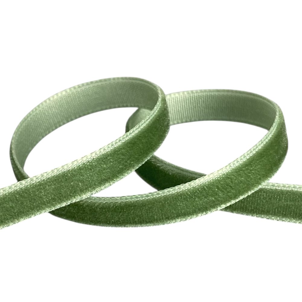 Бархатная лента  0,6 см х  50 ярдов Зеленый Marill (D00806- C 41)