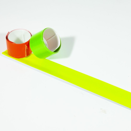 Браслет светоотражающий "Stripe" салатный 30см (5505)