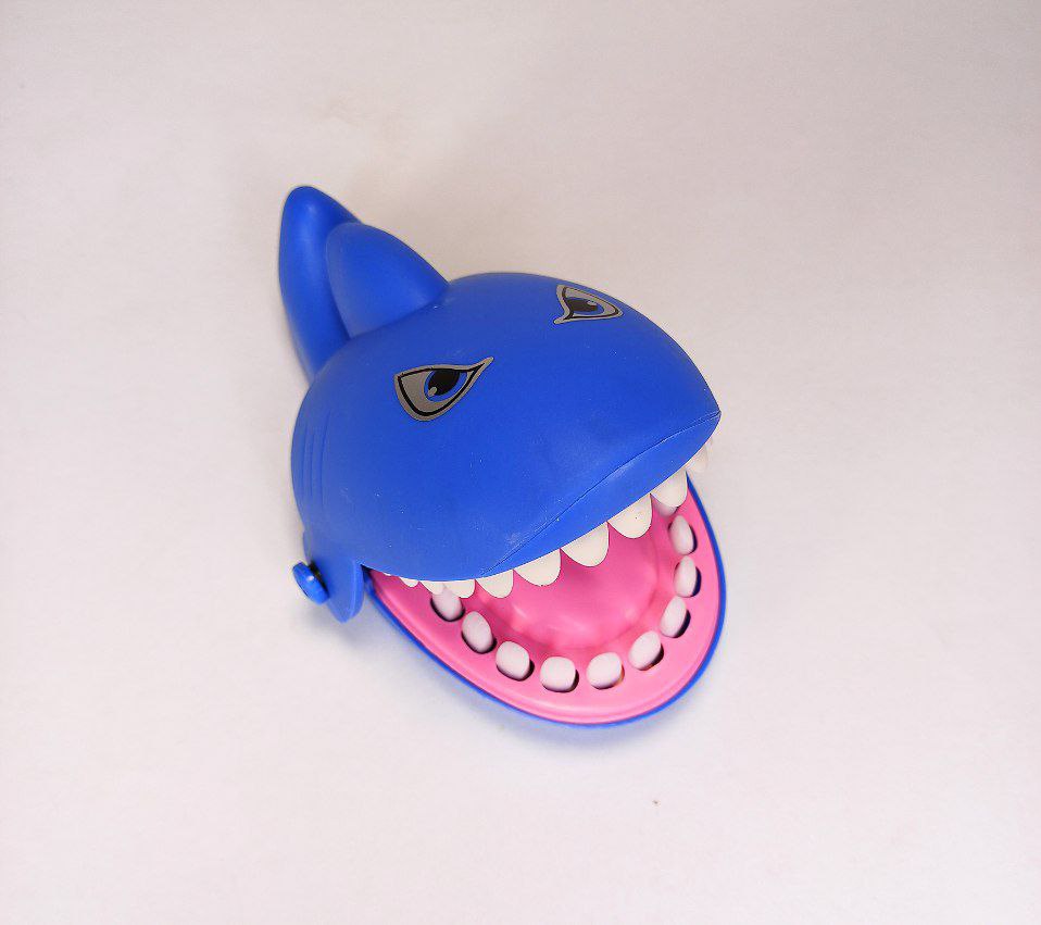 Игрушка"Зубастая акула" 14,5см Unison (48666)