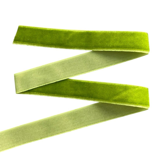 Бархатная лента  1,5 см х 50 ярдов Зеленый Marill (D00815- С  26)