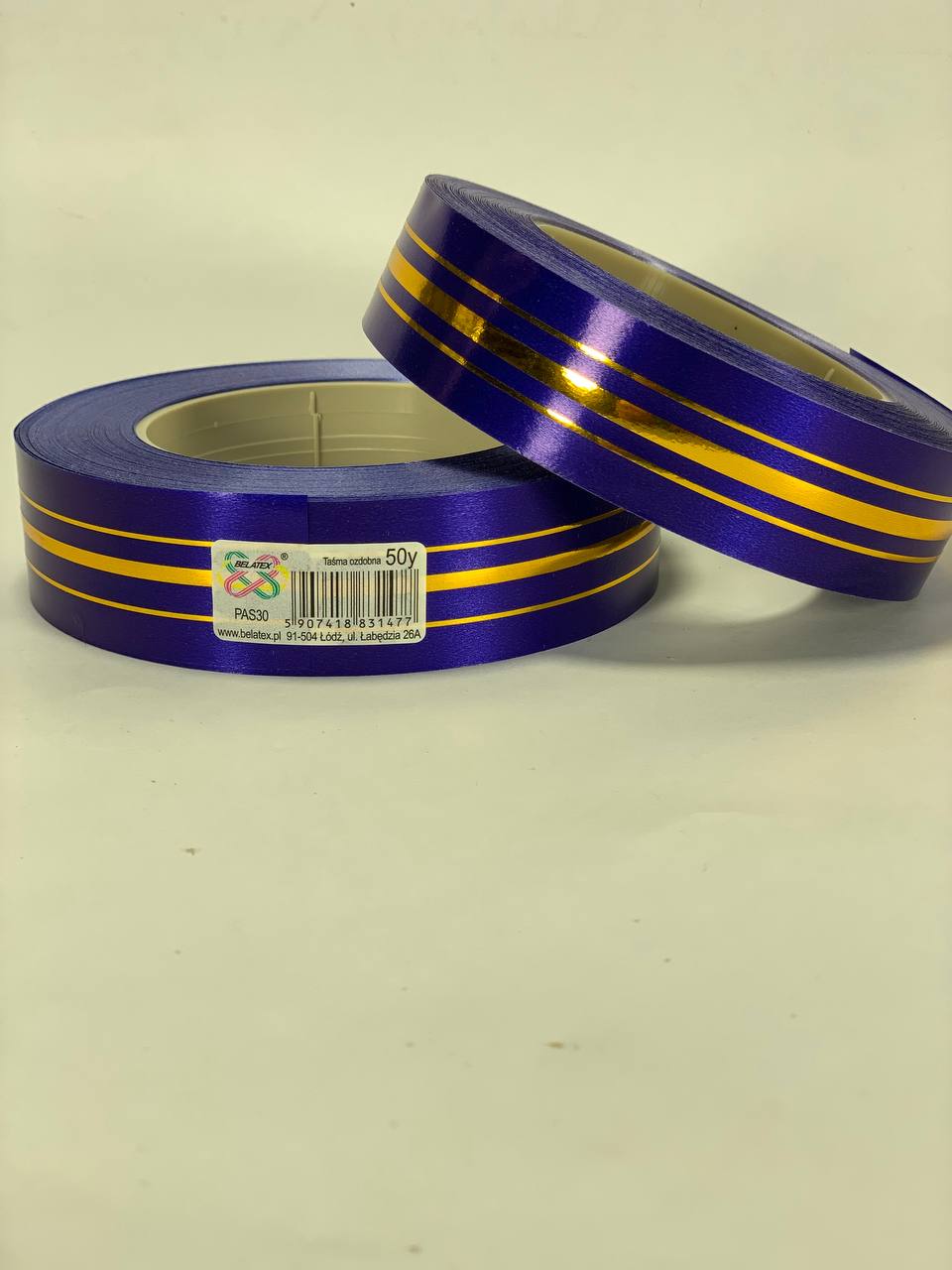 Лента пластиковая 3см, 50 ярд, темно синяя  3 золотых полосы Синий Unison (PAS30 -dark blue)