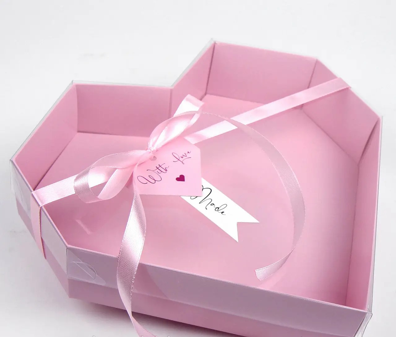 Коробка розкладна Серце з прозорою кришкою 23 х 23 х 6см Рожевий (010-27 M -pink)